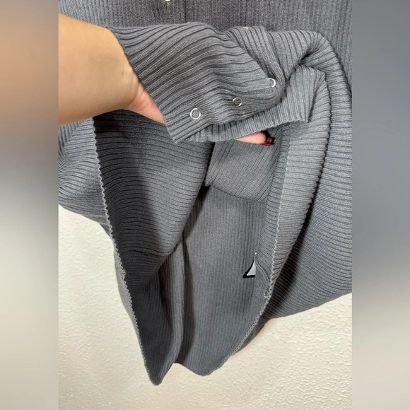 Torrid NWT Plus Size Gray Rib Button Front Bodycon Midi Dress Women’s Size 3X - Picture 7 of 12